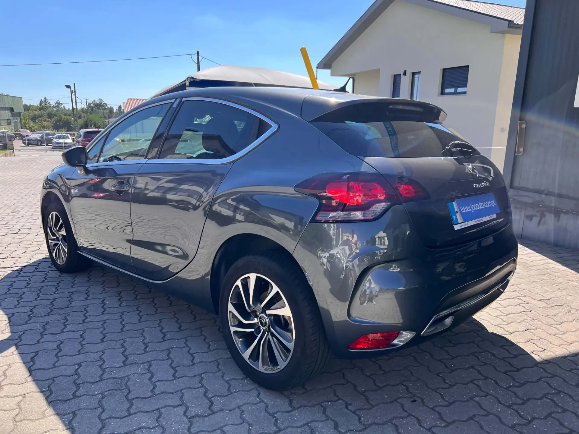 Citroen DS4 1.6 e-HDi So Chic 3