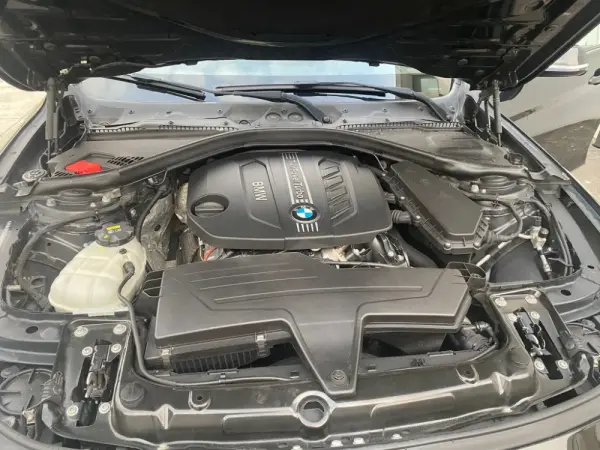 BMW 418 Gran Coupé d Pack M 19