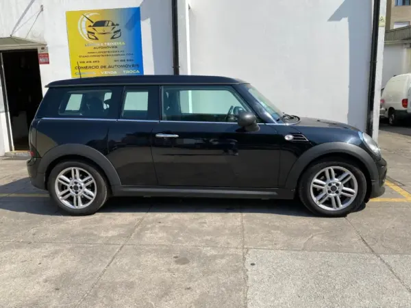 MINI Clubman Cooper D 4