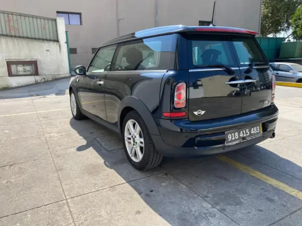 MINI Clubman Cooper D 6