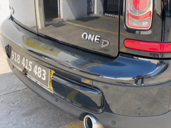 MINI Clubman Cooper D 8
