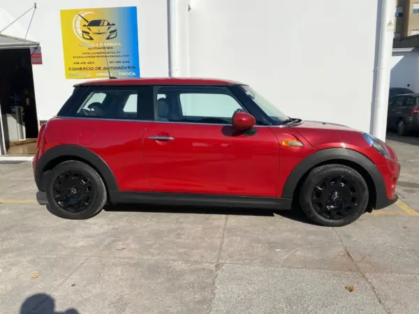 MINI 3 Portas One D 4