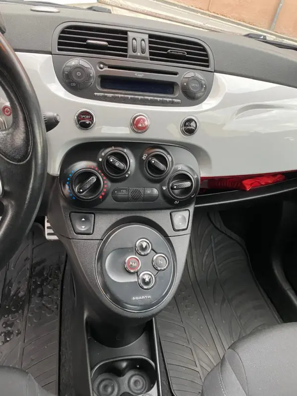 Fiat 500C Auto Abarth 12