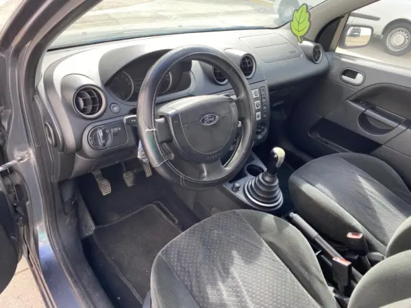 Ford Fiesta 1.25 Ghia 7