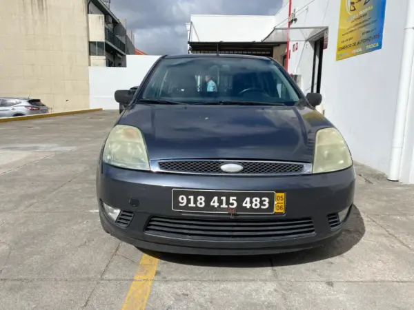 Ford Fiesta 1.25 Ghia 2
