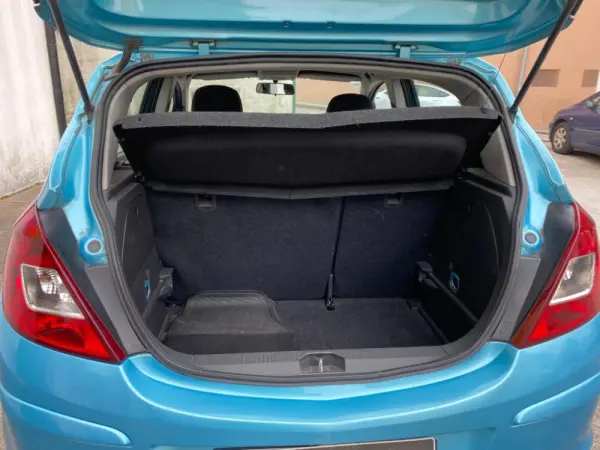 Opel Corsa 1.2 Enjoy 10