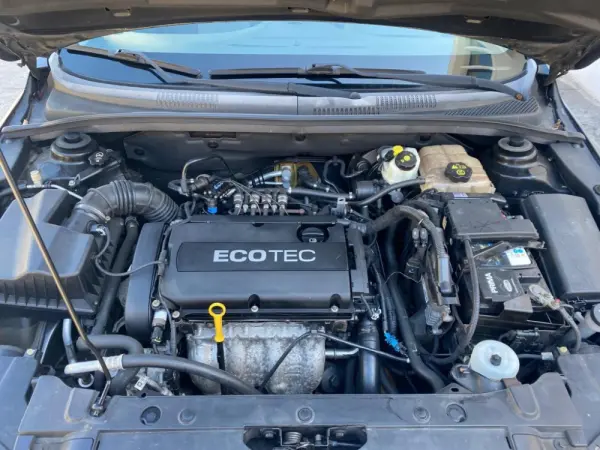 Chevrolet Cruze 1.6 LS 17