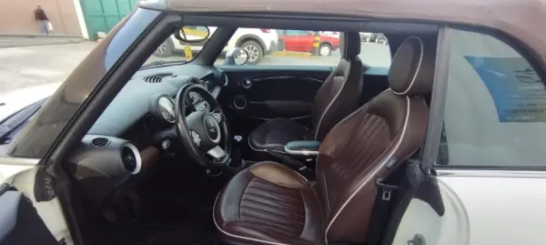 MINI Cabrio Cooper 11