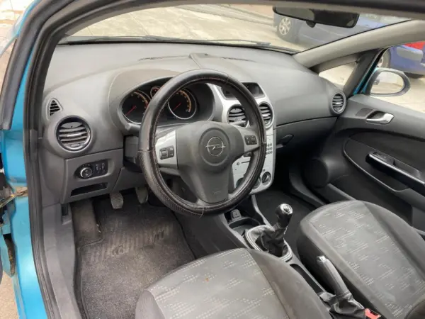 Opel Corsa 1.2 Enjoy 11