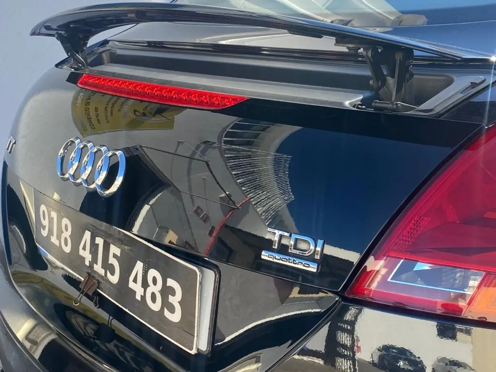 Audi TT Coupé 2.0 TDI quattro S-line 9