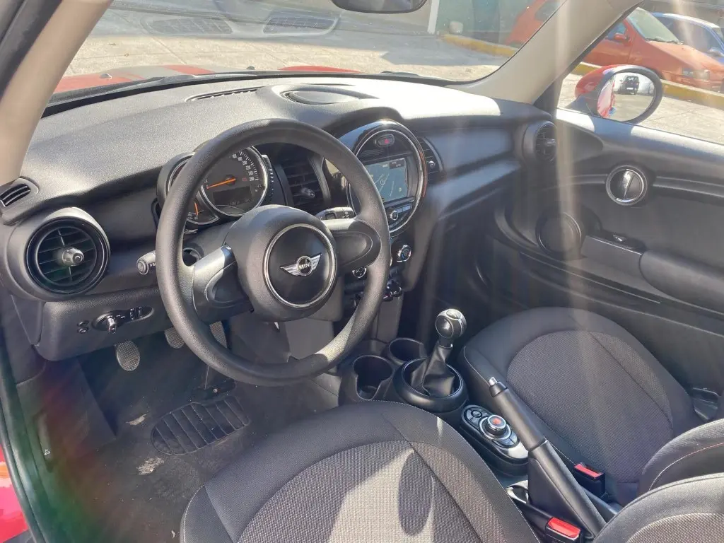 MINI 3 Portas One D 11