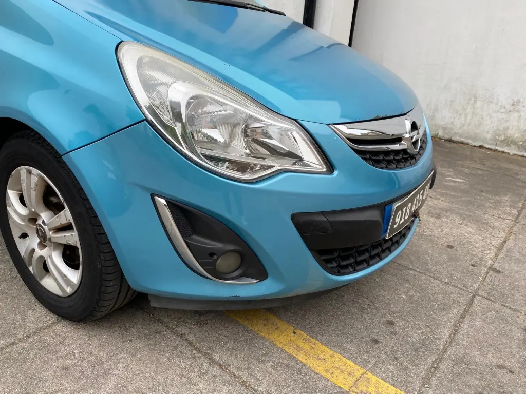 Opel Corsa 1.2 Enjoy 5