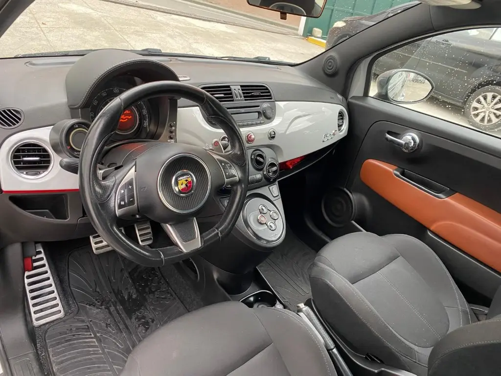 Fiat 500C Auto Abarth 10
