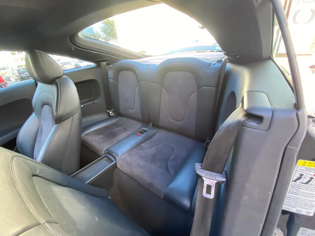 Audi TT Coupé 2.0 TDI quattro S-line 14