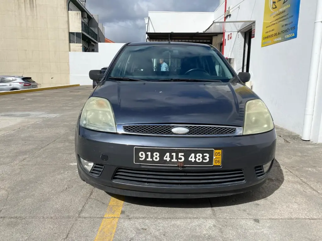 Ford Fiesta 1.25 Ghia 2