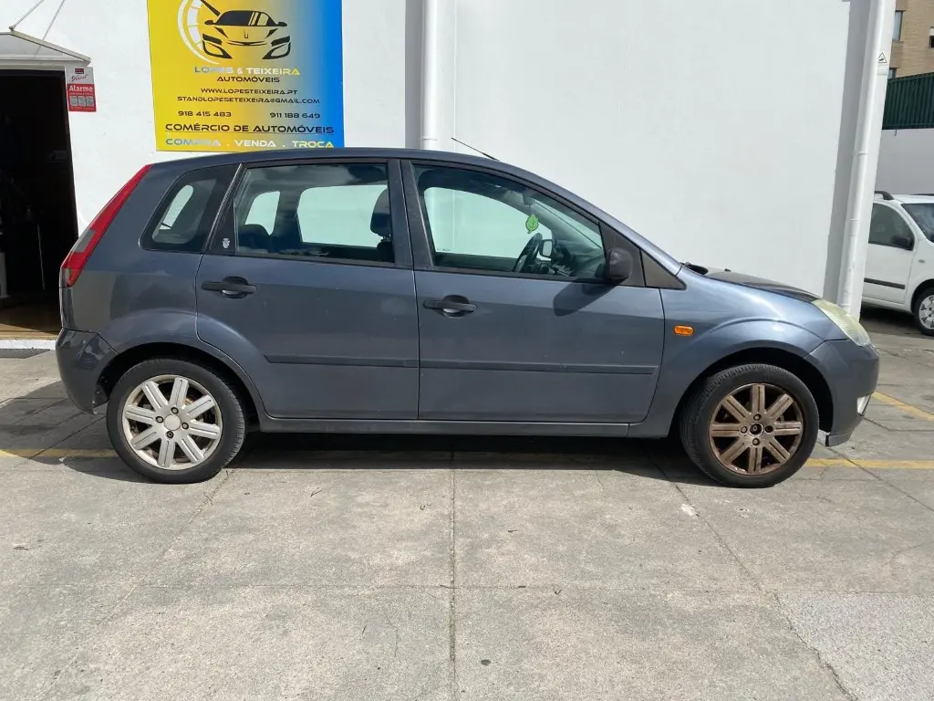 Ford Fiesta 1.25 Ghia 4