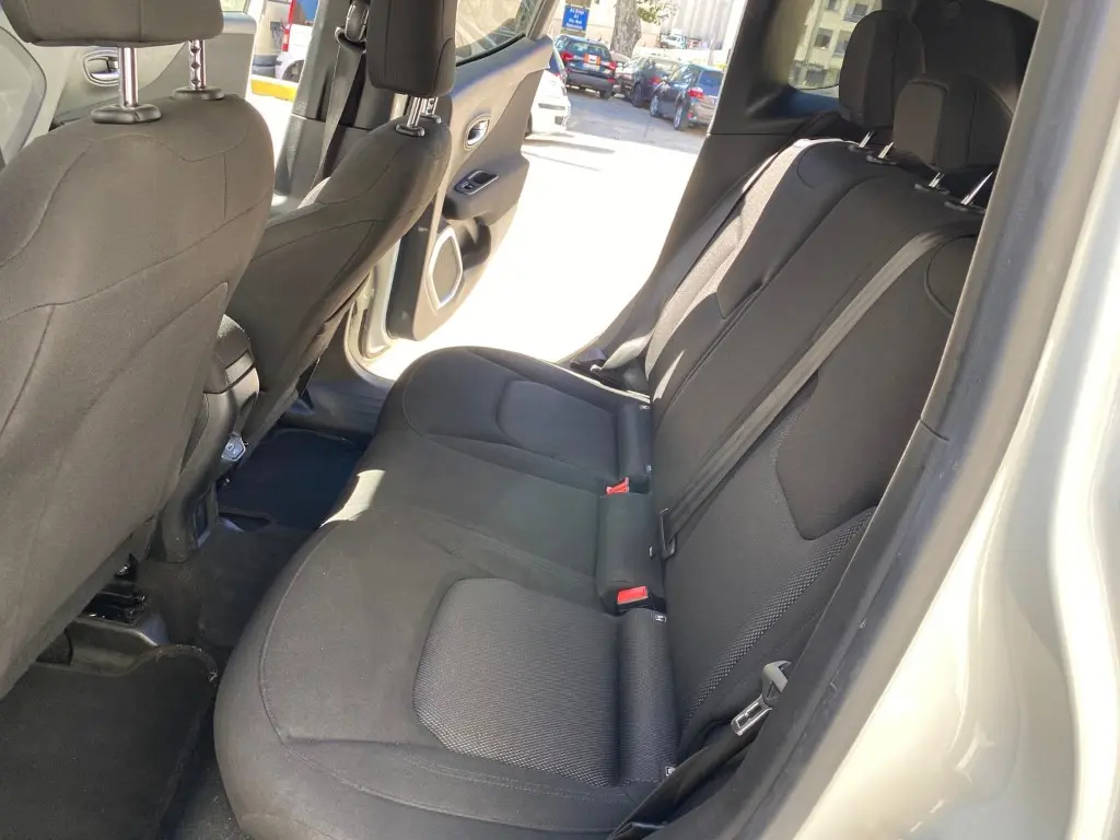 Jeep Renegade 1.6 MJD Sport 22