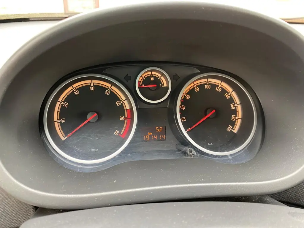 Opel Corsa 1.2 Enjoy 15