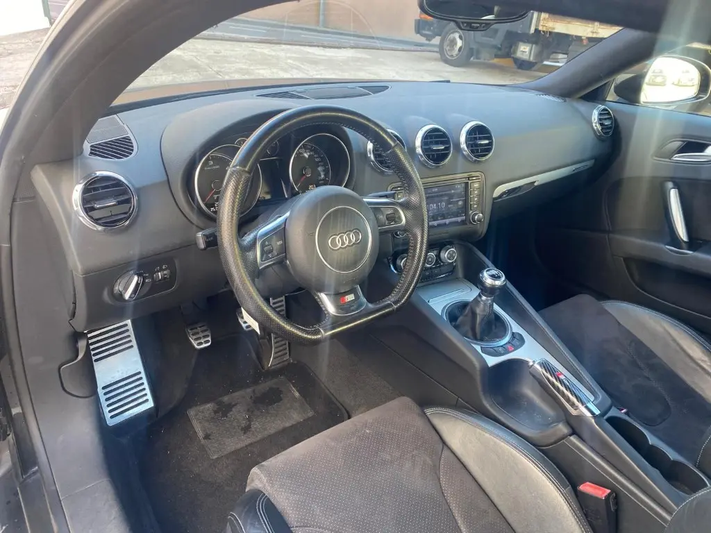 Audi TT Coupé 2.0 TDI quattro S-line 12