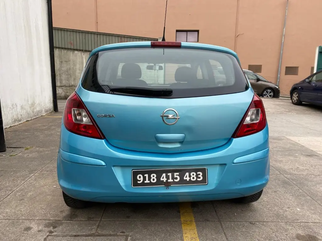 Opel Corsa 1.2 Enjoy 6