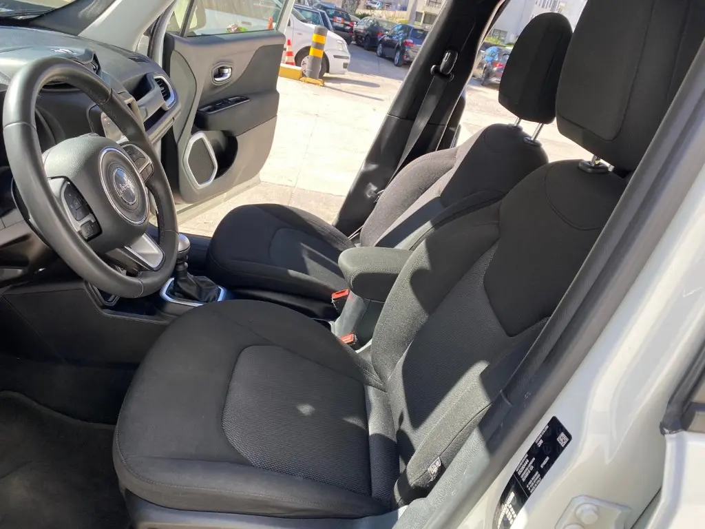 Jeep Renegade 1.6 MJD Sport 14