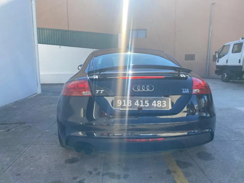 Audi TT Coupé 2.0 TDI quattro S-line 6