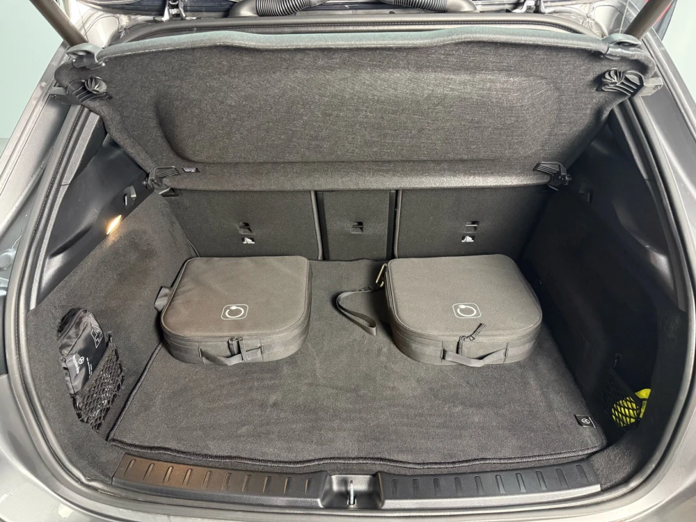 Mercedes-Benz EQA Luxury line 23