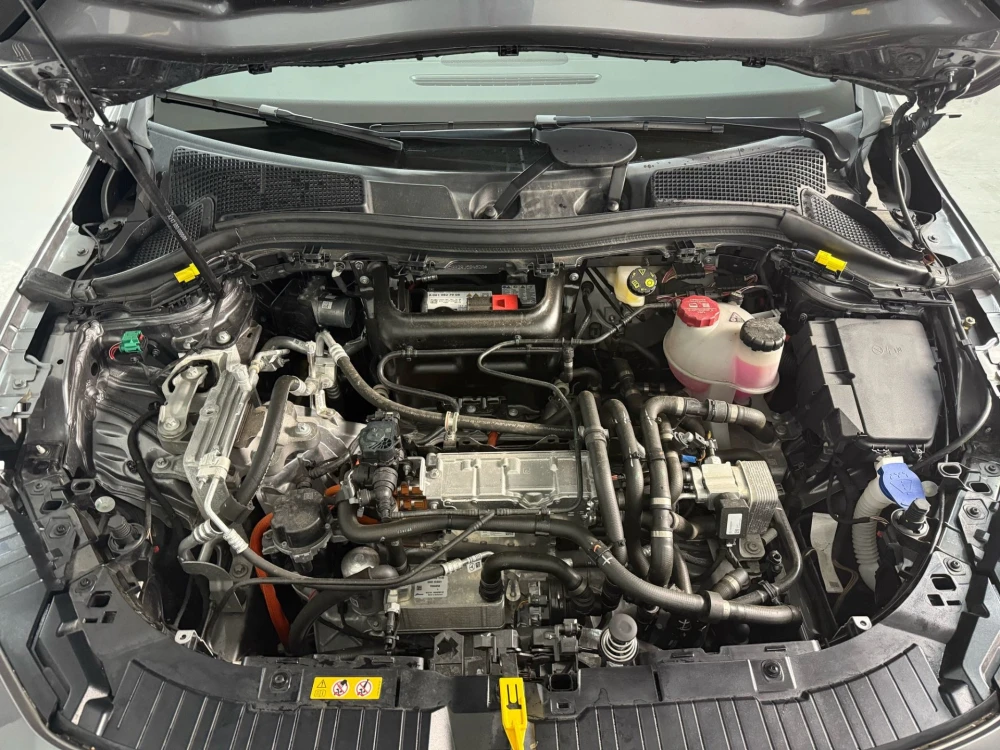 Mercedes-Benz EQA Luxury line 24
