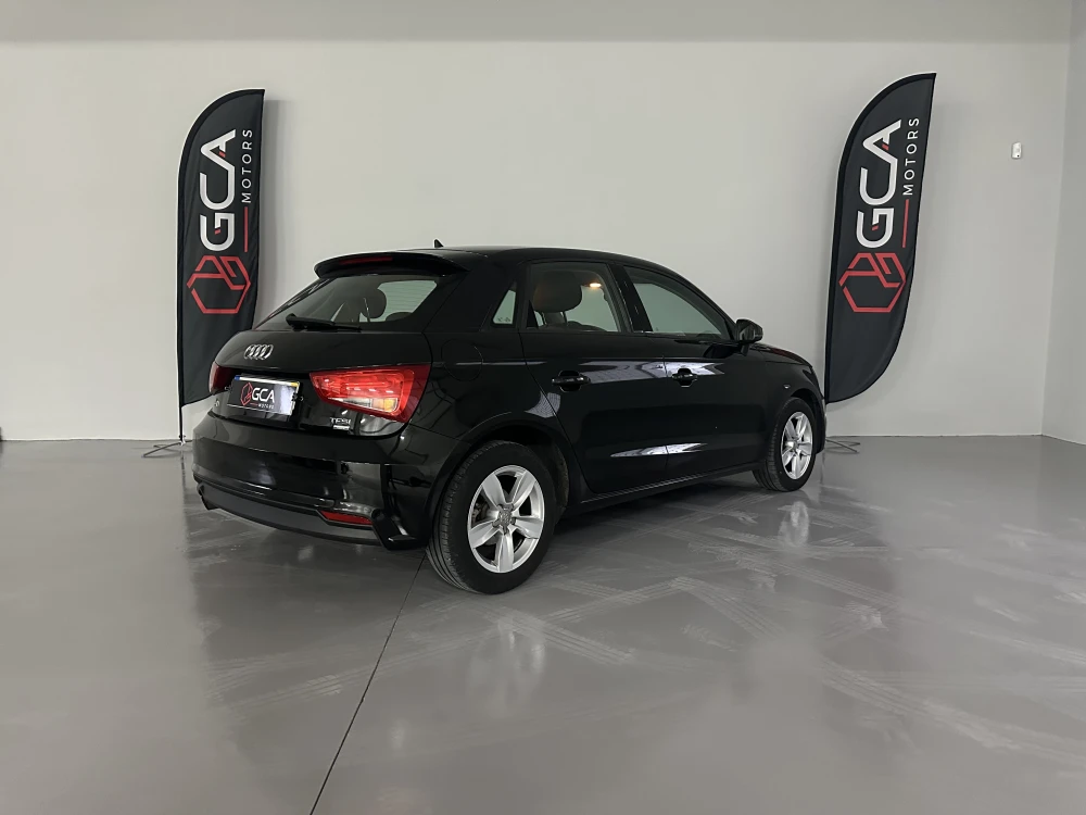 Audi A1 1.0 TFSI 3