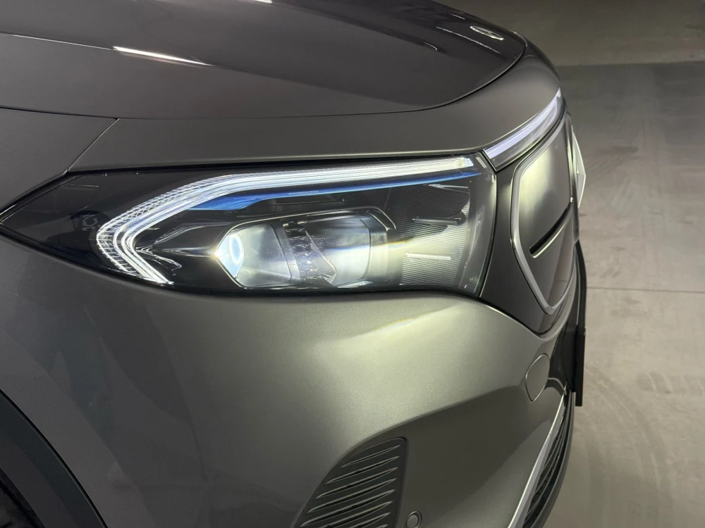 Mercedes-Benz EQA Luxury line 19