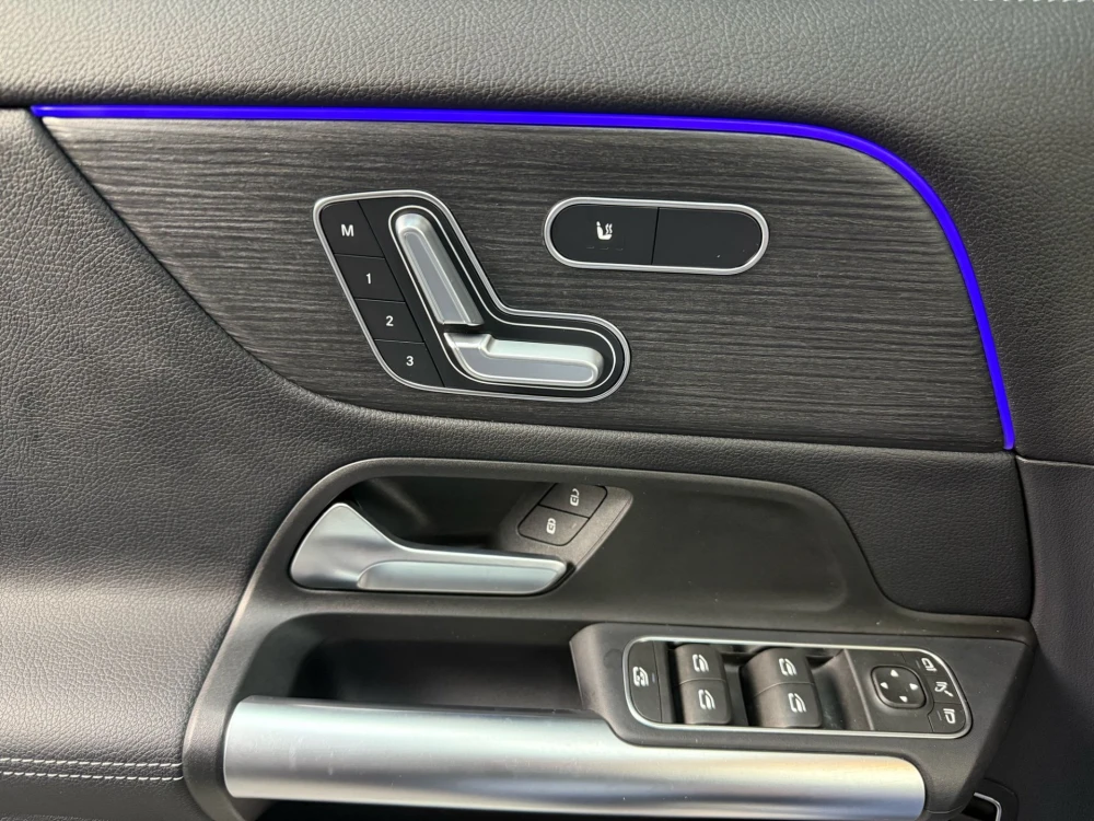 Mercedes-Benz EQA Luxury line 13