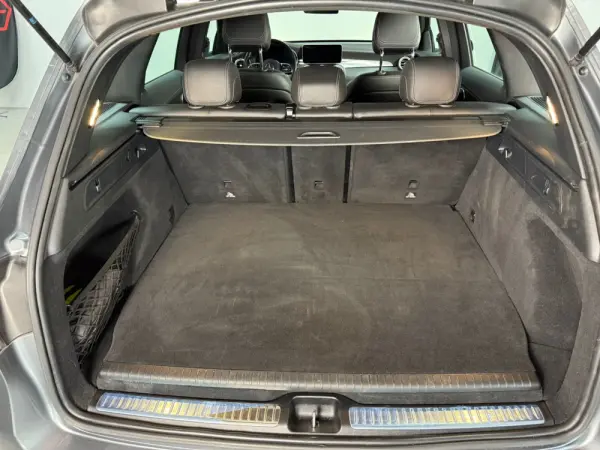 Mercedes-Benz GLC 300 de 4Matic 9G-TRONIC 18