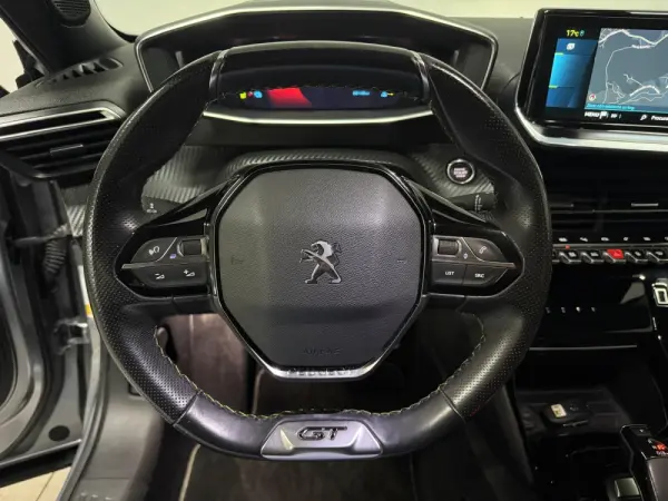 Peugeot e-2008 50 kWh GT 6