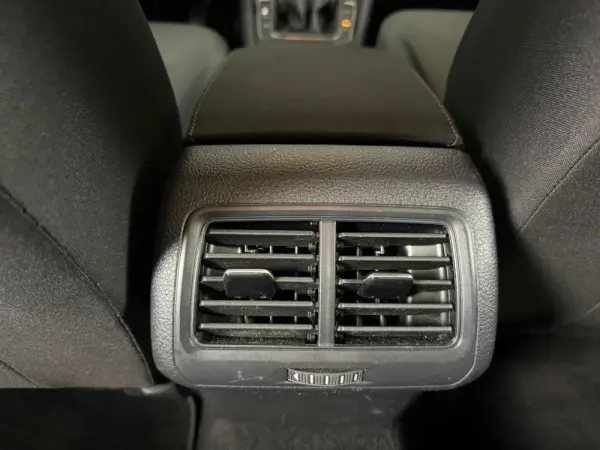 Volkswagen Golf Variant 1.6 TDi Confortline 17