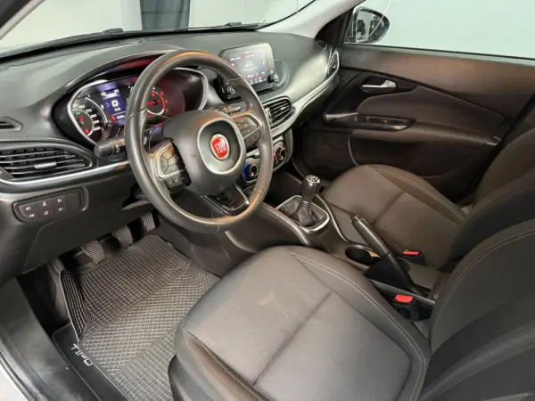 Fiat Tipo Station Wagon 1.3 M-Jet Mirror 13