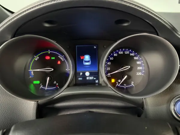 Toyota C-HR 2.0 Hybrid Square Collection 6