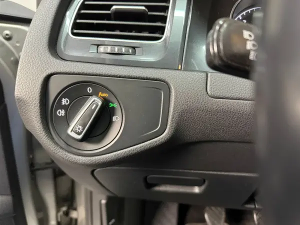 Volkswagen Golf Variant 1.6 TDi Confortline 13