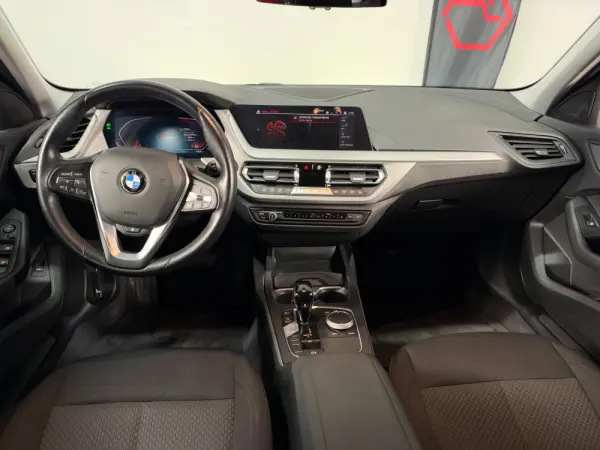 BMW 118 i Line Sport Auto 17