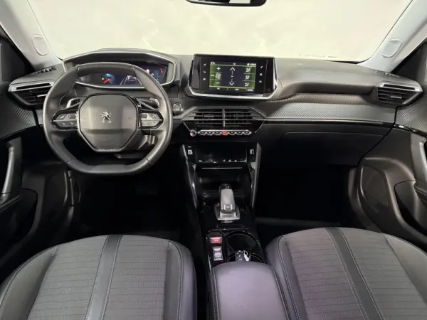 Peugeot 2008 PureTech 130 EAT8 Allure 15
