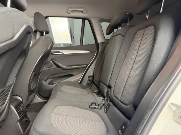 BMW X1 18 d sDrive 14