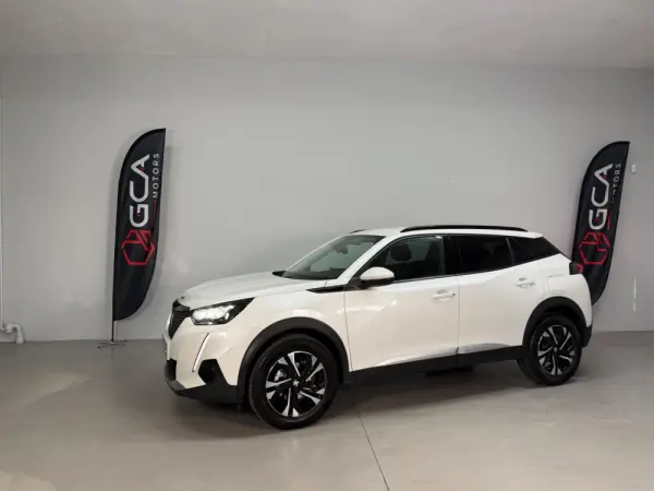 Peugeot 2008 PureTech 130 EAT8 Allure 1