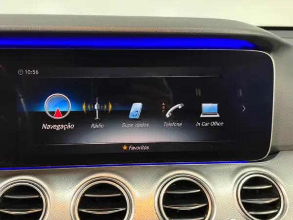 Mercedes-Benz E 300 de 4Matic 9G-TRONIC Avantgarde 8