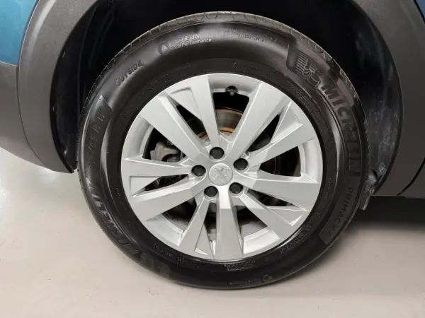 Peugeot 5008 BlueHDI 130 EAT8 Active Business-Pack 19