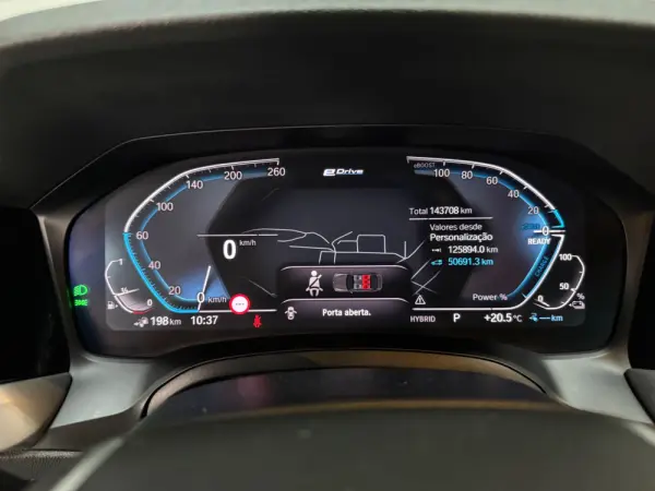 BMW 330 e iPerformance Advantage 5
