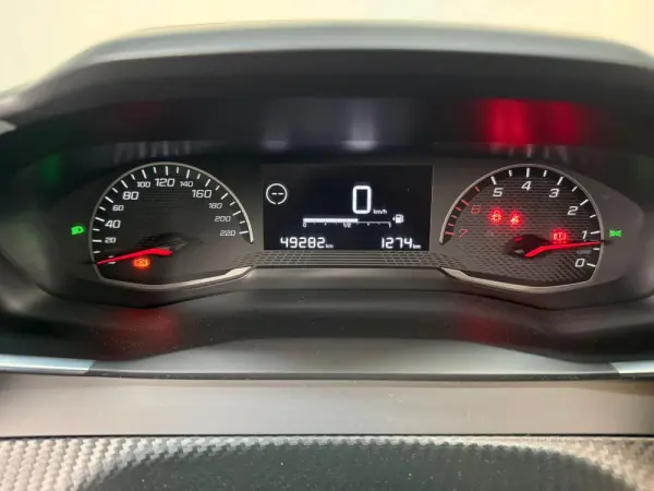 Peugeot 2008 PureTech 100 Active 5