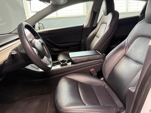 Tesla Model 3 Long Range Dual Motor AWD 14