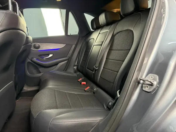 Mercedes-Benz GLC 300 de 4Matic 9G-TRONIC 15