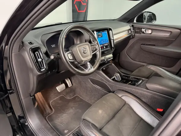 Volvo XC 40 P8 AWD Recharge RDesign 14