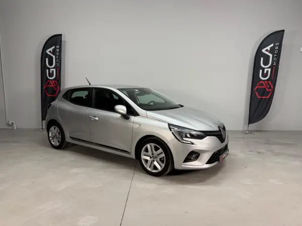 Renault Clio Outro 2