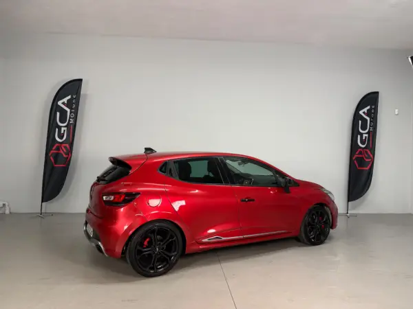 Renault Clio 1.6 T RS Trophy EDC 3